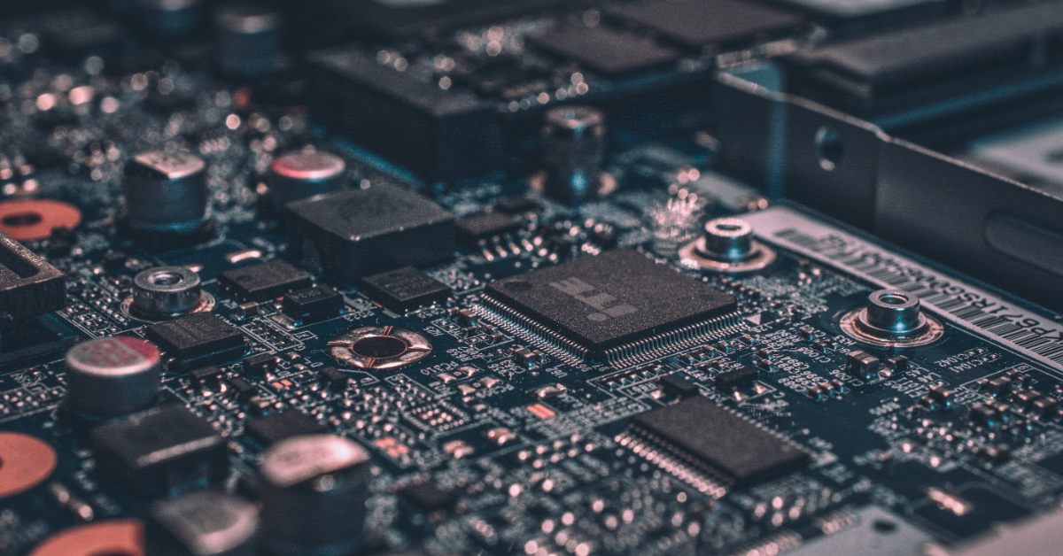 alexandre-debieve-FO7JIlwjOtU-unsplash-1-5d3b732bf07c7